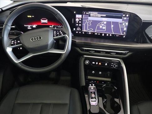 Used 2025 Audi Q5 Premium w/ Convenience Package AWD/4WD image 22
