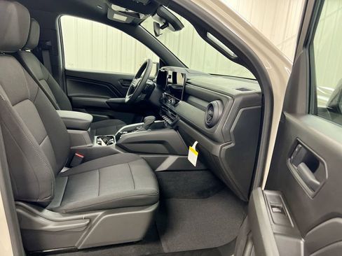New 2026 Chevrolet Colorado Trail Boss AWD/4WD image 17
