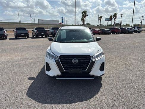 Used 2024 Nissan Kicks S FWD image 2