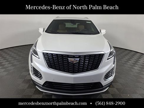 Used 2021 Cadillac XT5 Premium Luxury image 2