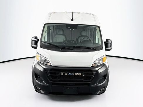 Used 2025 RAM ProMaster 2500 w/ Convenience Group FWD image 2