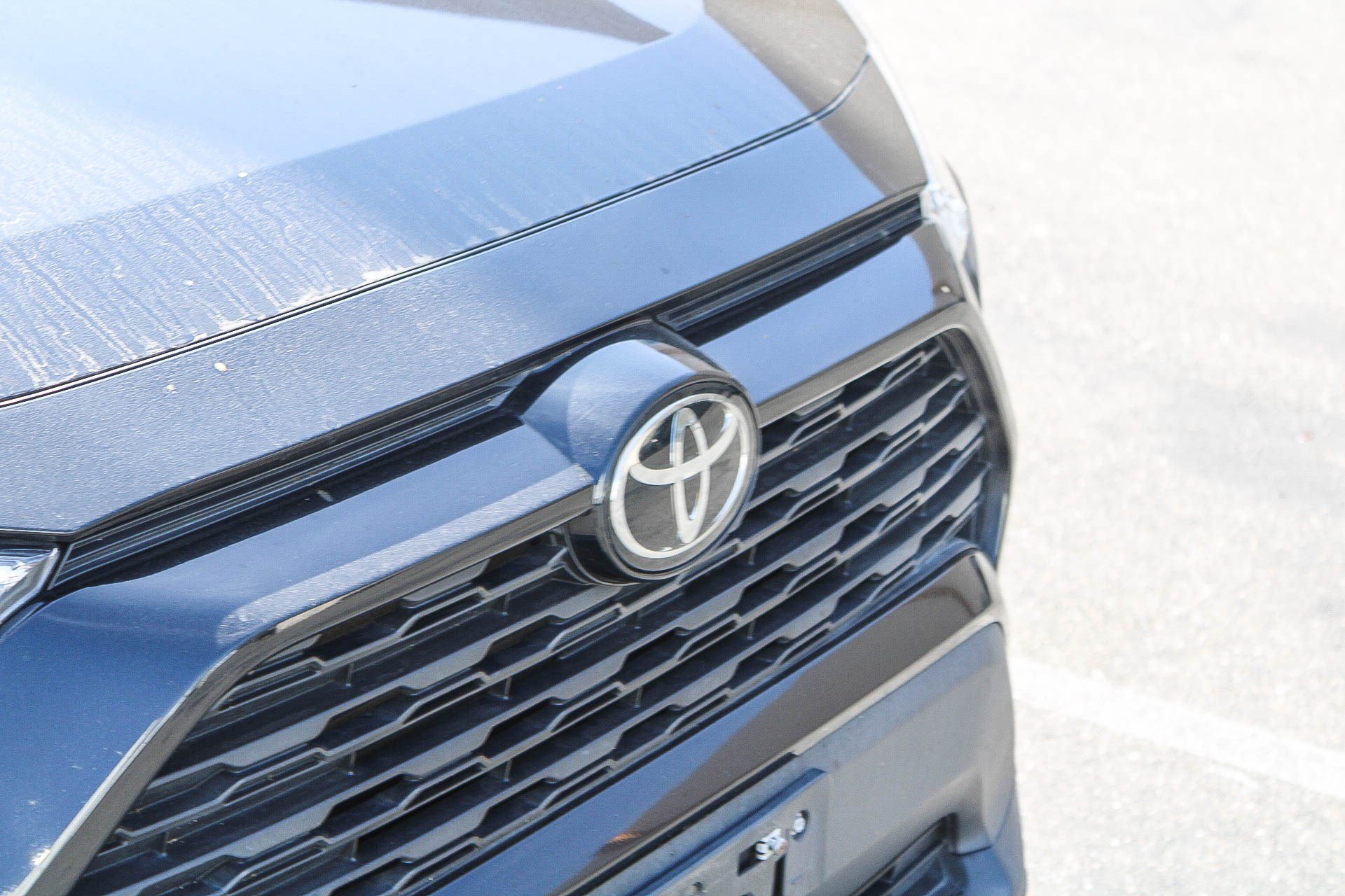 Used 2021 Toyota RAV4 XLE FWD image 6
