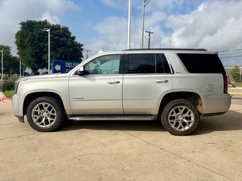 Used 2017 GMC Yukon SLT RWD image 4