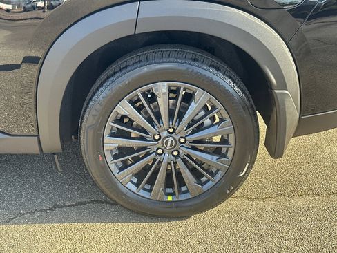 New 2026 Nissan Pathfinder SL image 20