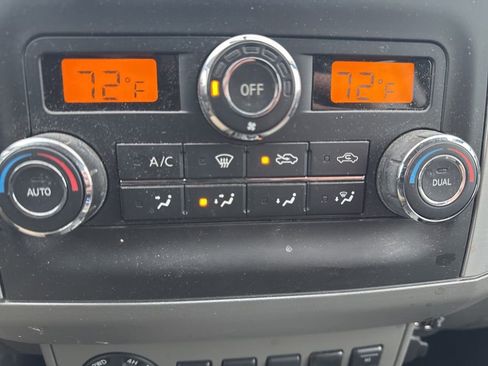 Used 2021 Nissan Frontier SV image 21