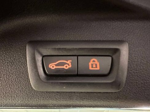Used 2019 BMW X5 xDrive40i w/ Convenience Package AWD/4WD image 10