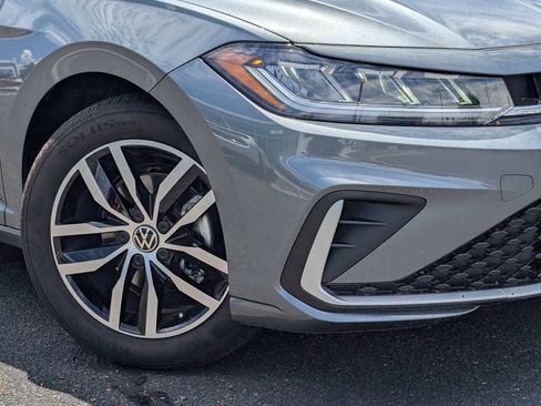 New 2025 Volkswagen Jetta SE image 2