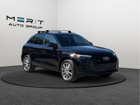Used 2022 Audi Q5 e Prestige w/ Prestige Package AWD/4WD image 1