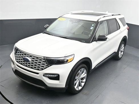 Used 2022 Ford Explorer Platinum w/ Equipment Group 601A image 18
