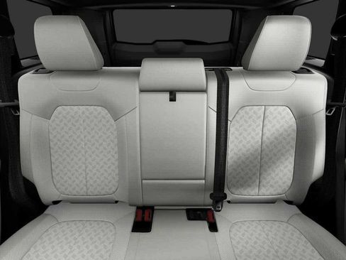 New 2026 Jeep Cherokee Overland image 3