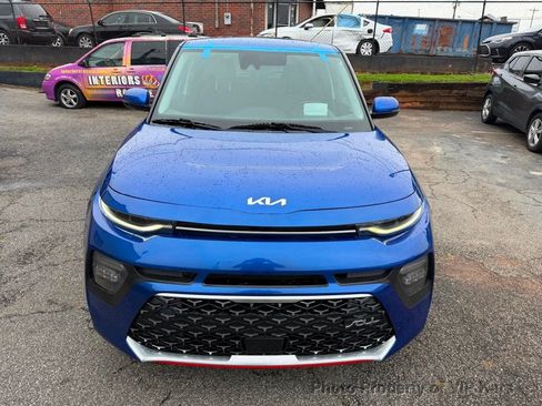 Used 2022 Kia Soul Turbo FWD image 2