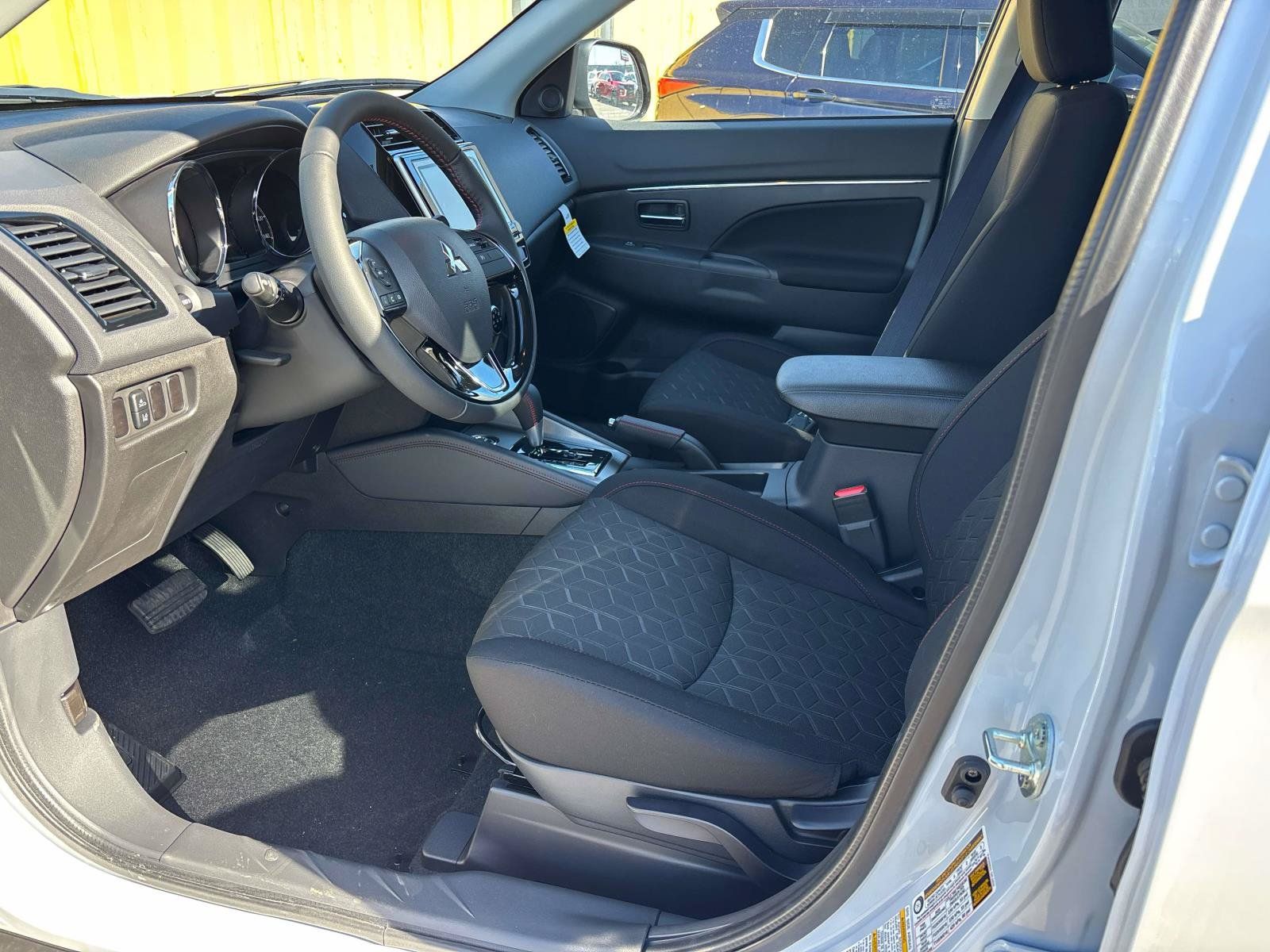 New 2026 Mitsubishi Outlander Sport LE AWD/4WD image 8
