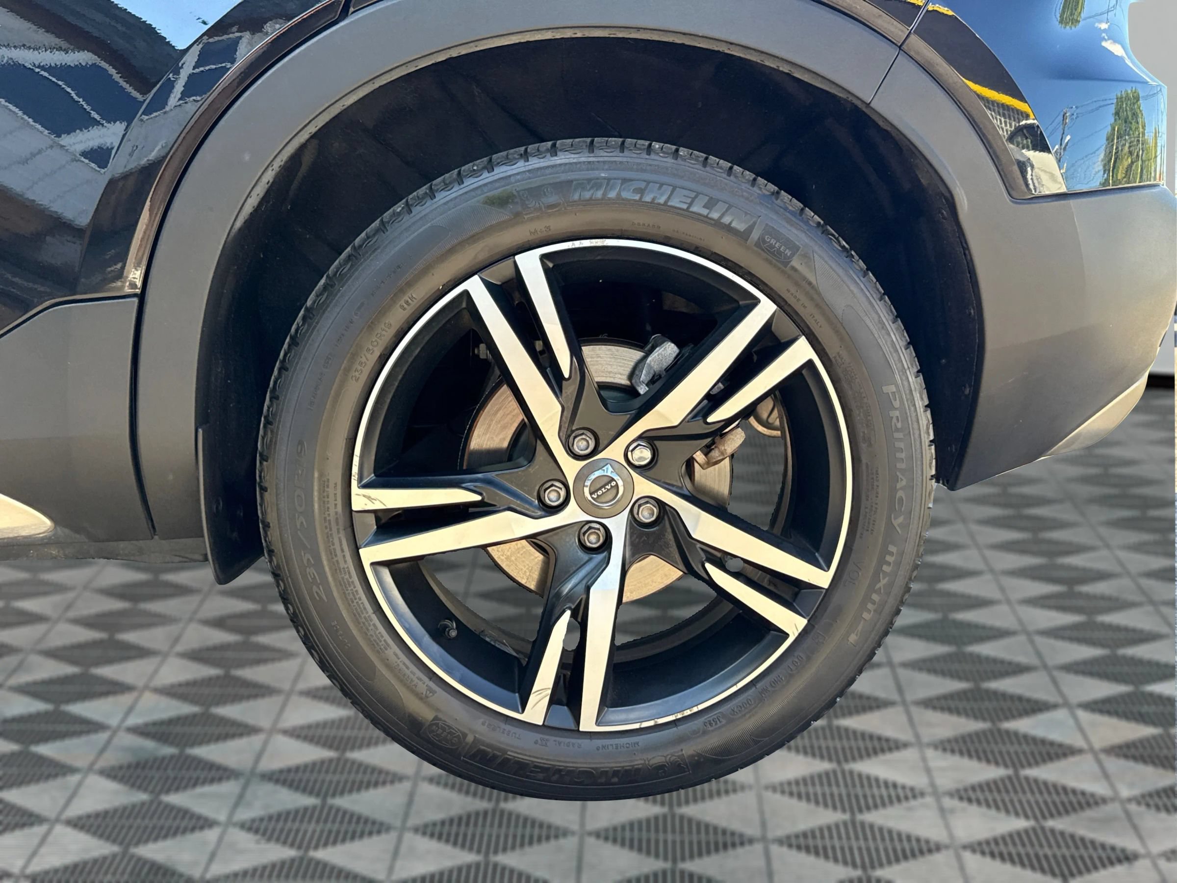 Used 2021 Volvo XC40 T5 R-Design AWD/4WD image 24