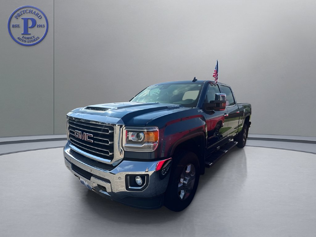 Used 2017 GMC Sierra 3500 SLT w/ Duramax Plus Package AWD/4WD image 3