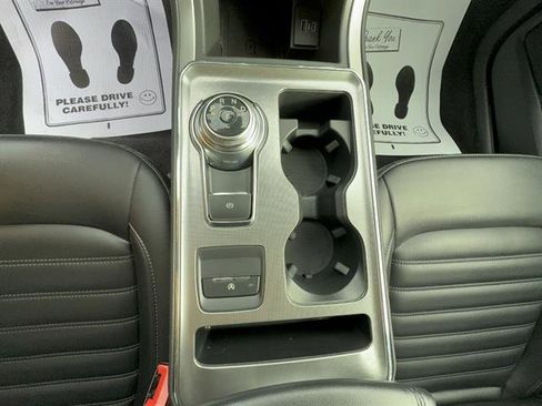 Certified 2022 Ford Edge SEL w/ Convenience Package image 18