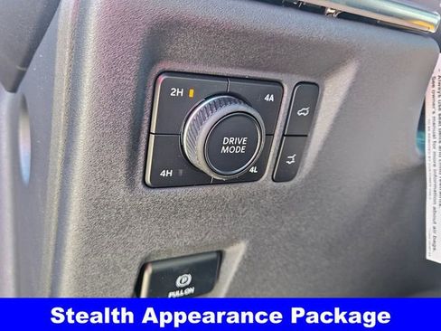 New 2025 Ford Expedition Platinum w/ Stealth Performance Package image 26