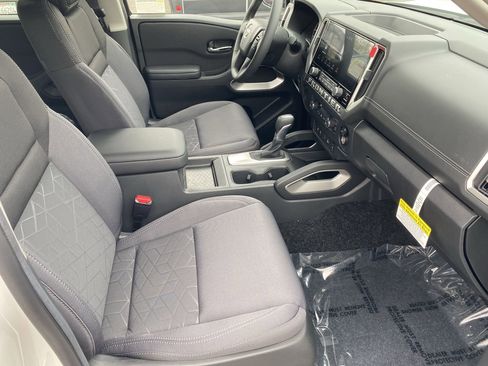 New 2026 Nissan Frontier SV RWD image 9