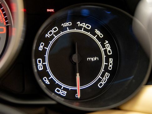 Used 2016 Ferrari California T RWD image 37