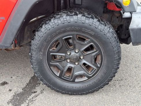 Used 2017 Jeep Wrangler Unlimited Sport image 8