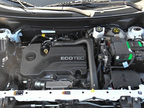 Used 2020 Chevrolet Equinox LT image 43