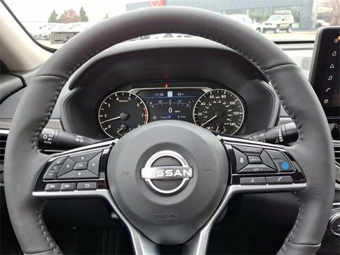 New 2025 Nissan Altima 2.5 SL image 16