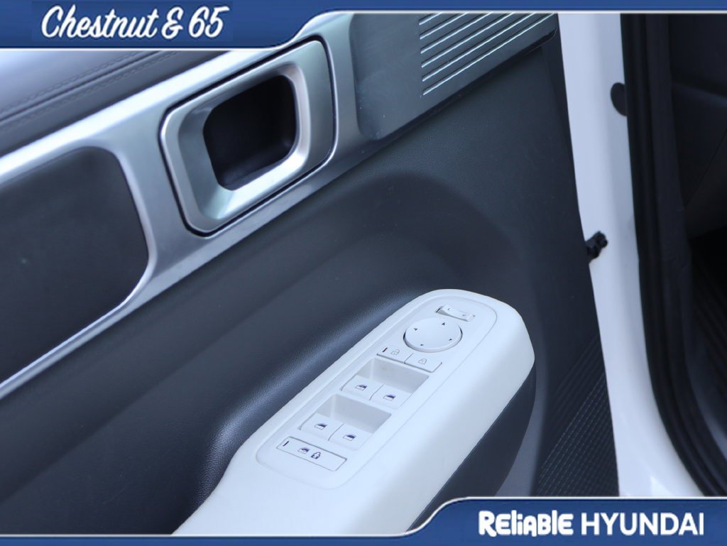 Used 2024 Hyundai Santa Fe SE FWD image 23