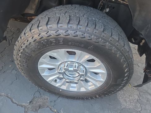 Certified 2022 Ford F250 XLT AWD/4WD image 6