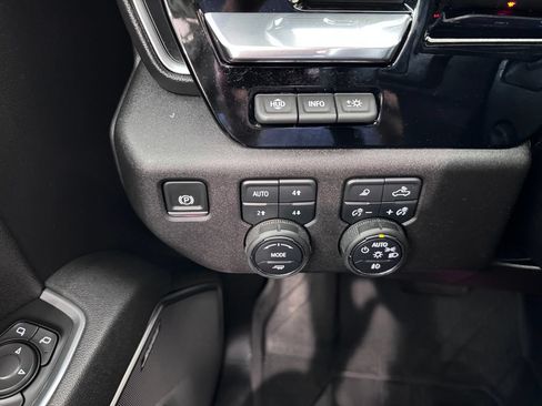 Certified 2025 Chevrolet Silverado 1500 High Country w/ Midnight Edition AWD/4WD image 26