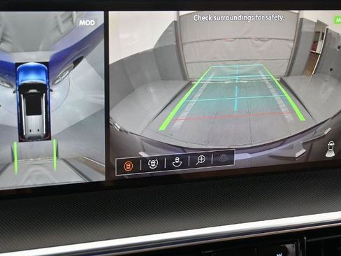 Certified 2025 INFINITI QX80 Luxe image 11