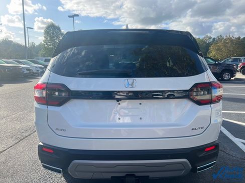Used 2025 Honda Pilot Elite image 19