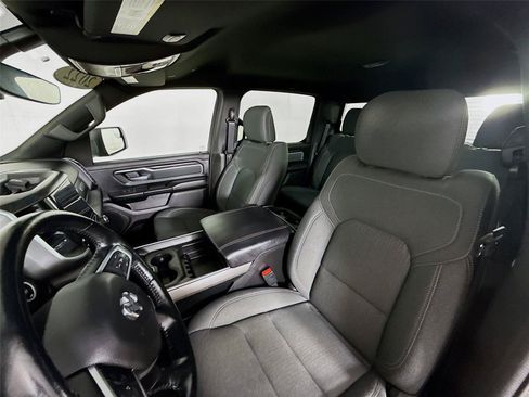 Used 2022 RAM 1500 Big Horn AWD/4WD image 5