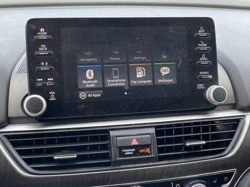 Used 2019 Honda Accord Touring image 13