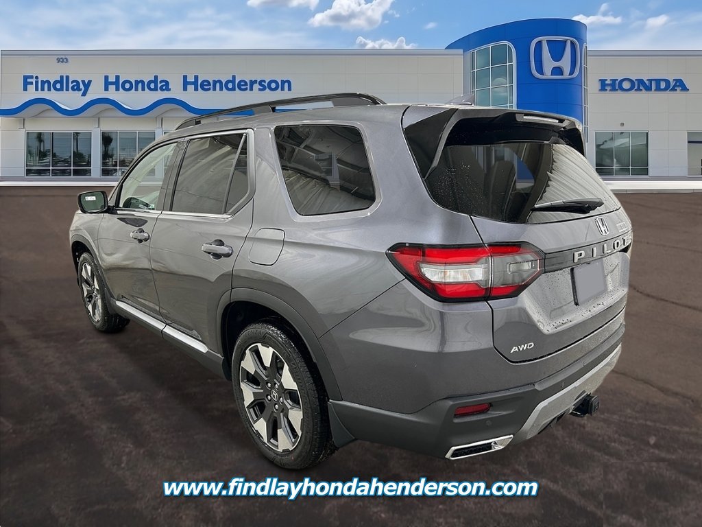 New 2026 Honda Pilot Touring image 3