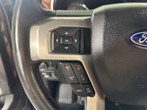 Used 2018 Ford F150 Platinum w/ Equipment Group 701A Luxury AWD/4WD image 23