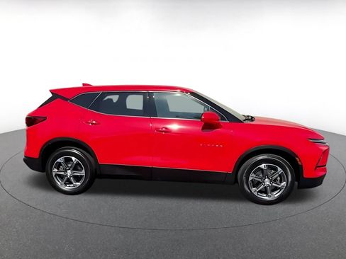 Used 2025 Chevrolet Blazer LT FWD image 15