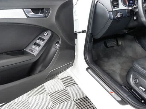 Used 2016 Audi A4 2.0T Premium w/ Convenience Plus Package image 7