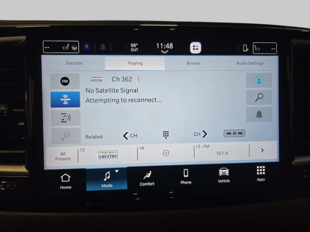 Used 2026 Chrysler Pacifica Select FWD image 26