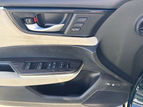 Used 2018 Honda Clarity Touring image 19