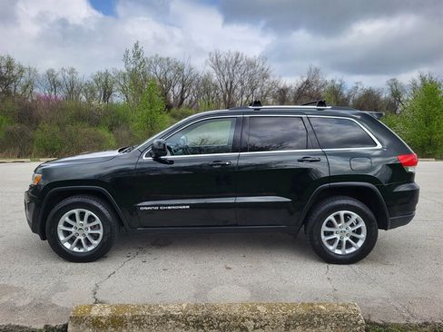Used 2014 Jeep Grand Cherokee Laredo w/ 18" Wheel & 8.4" Radio Group image 3