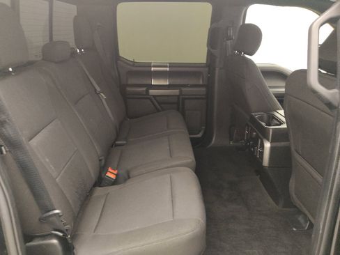 Used 2018 Ford F150 XLT w/ Equipment Group 302A Luxury AWD/4WD image 19