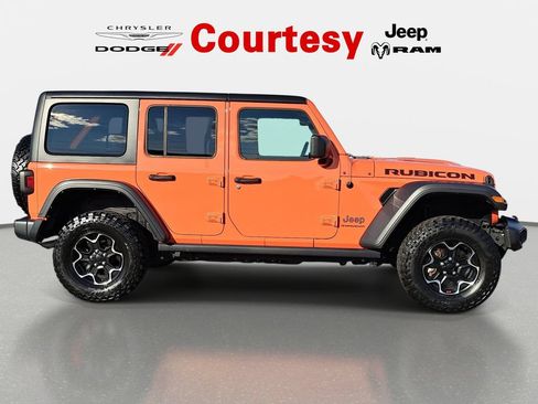 Certified 2023 Jeep Wrangler Unlimited Rubicon w/ Cold Weather Group AWD/4WD image 3
