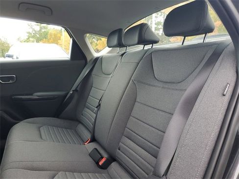 New 2025 Kia K4 EX image 8