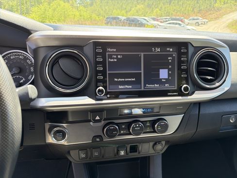 Used 2023 Toyota Tacoma SR5 w/ Technology Package image 27