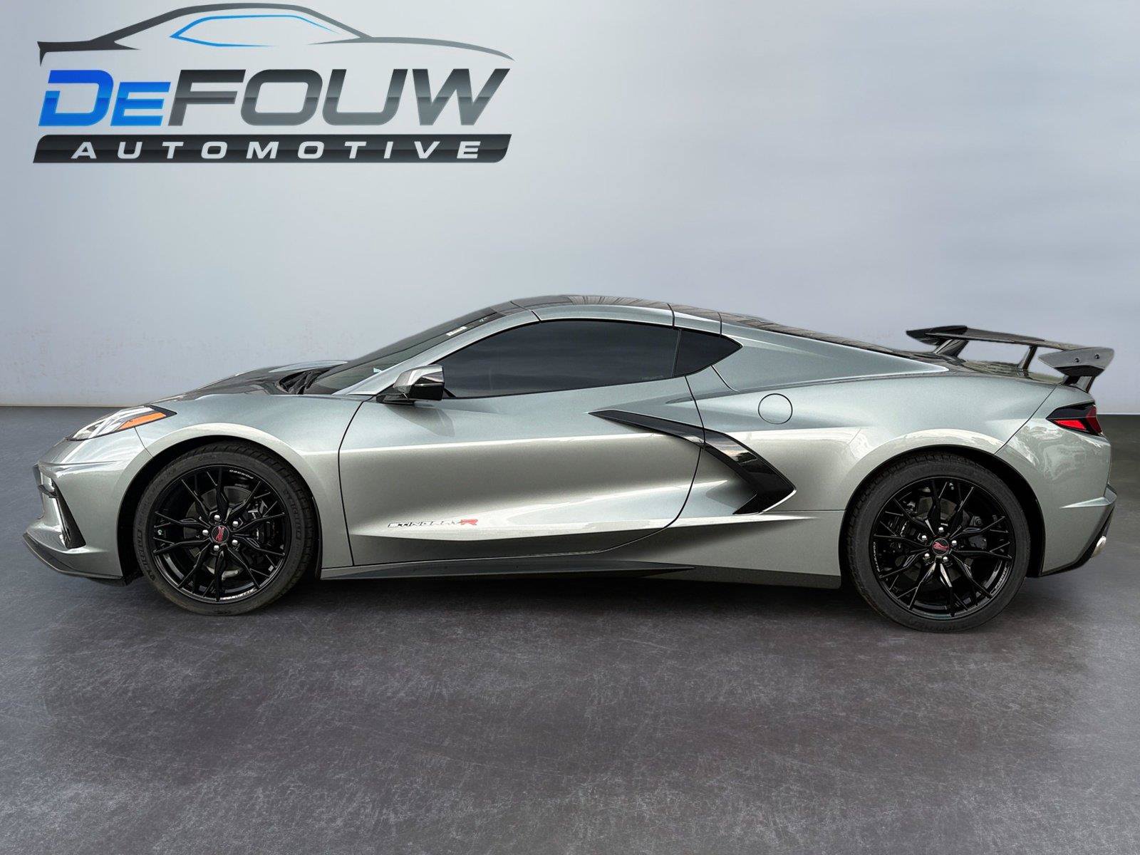 Used 2024 Chevrolet Corvette Stingray Coupe RWD image 6