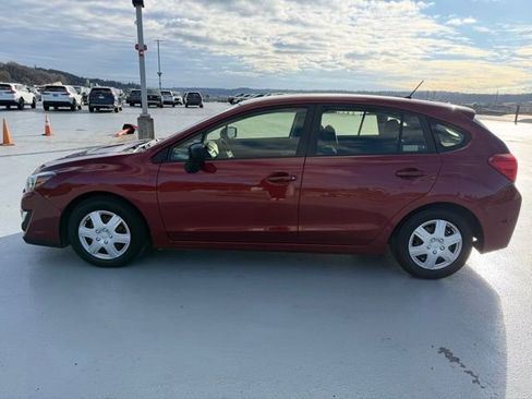 Used 2015 Subaru Impreza 2.0i image 2