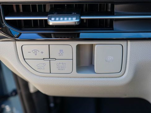 New 2026 Kia Sportage EX AWD/4WD image 18