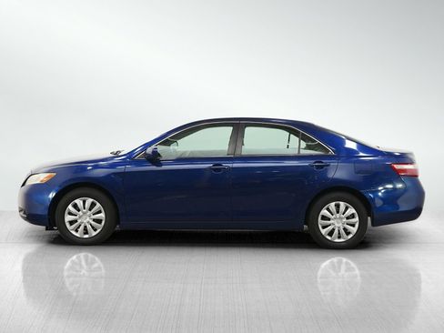 Used 2007 Toyota Camry LE image 2