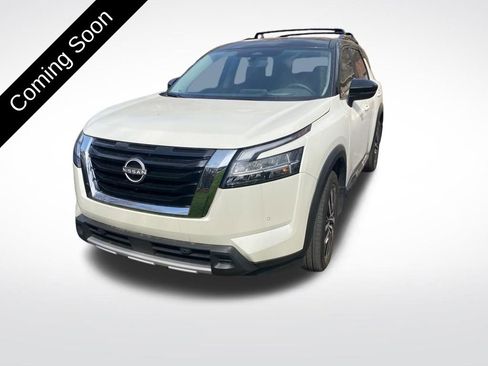 Used 2024 Nissan Pathfinder Platinum w/ Cargo Package image 1