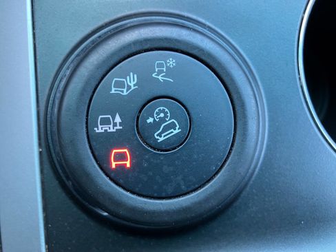 Used 2013 Ford Explorer XLT image 22