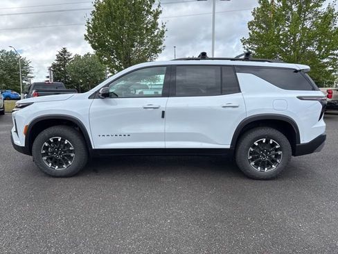 New 2026 Chevrolet Traverse Z71 w/ Enhanced Driving Package AWD/4WD image 2